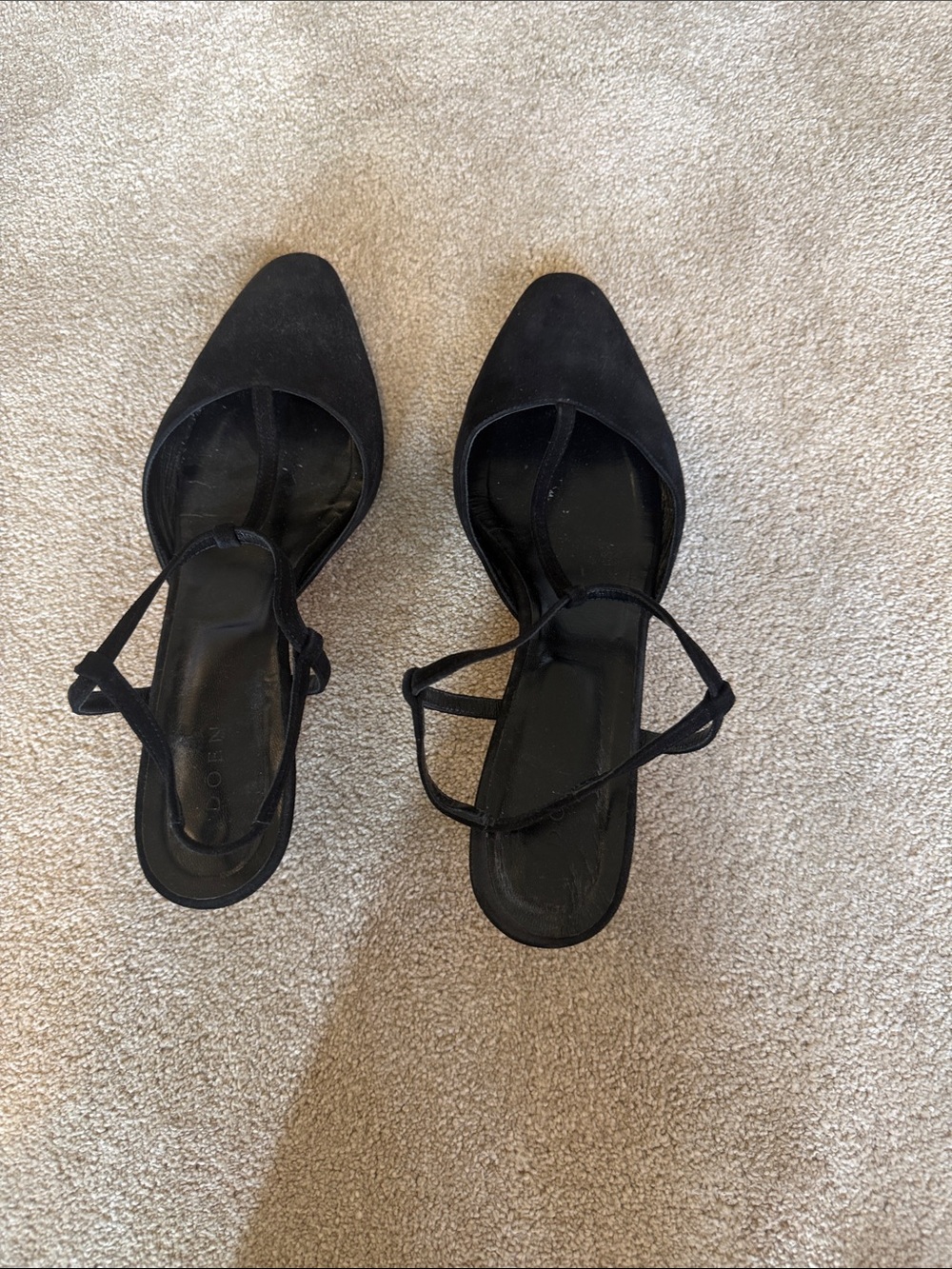 Doen Black Pointed Toe Strappy Mules